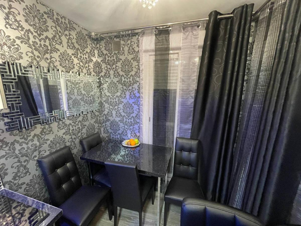 Luxury Room En Мадрид Екстериор снимка
