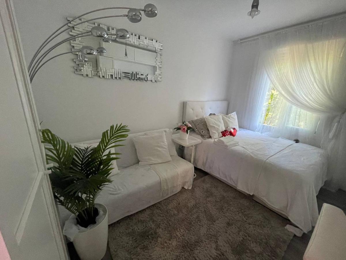 Luxury Room En Мадрид Екстериор снимка
