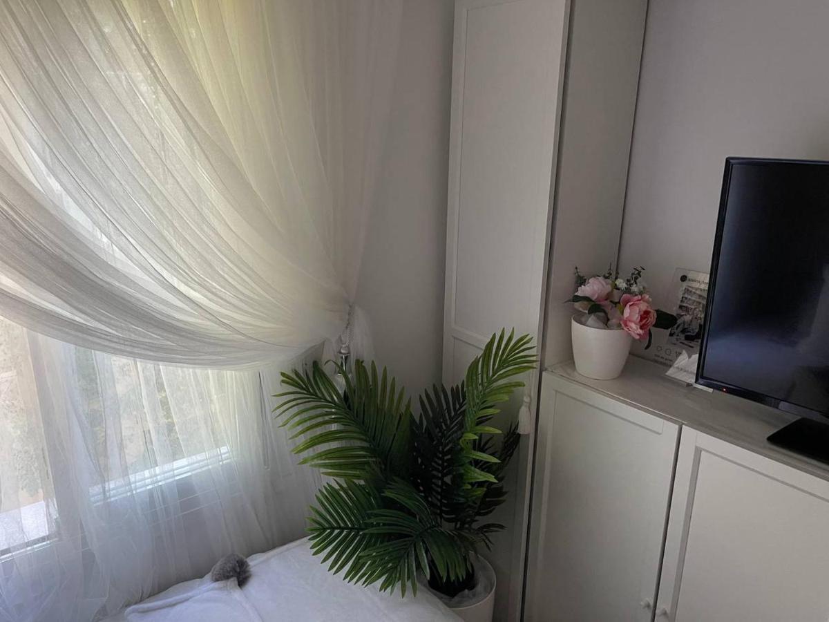 Luxury Room En Мадрид Екстериор снимка