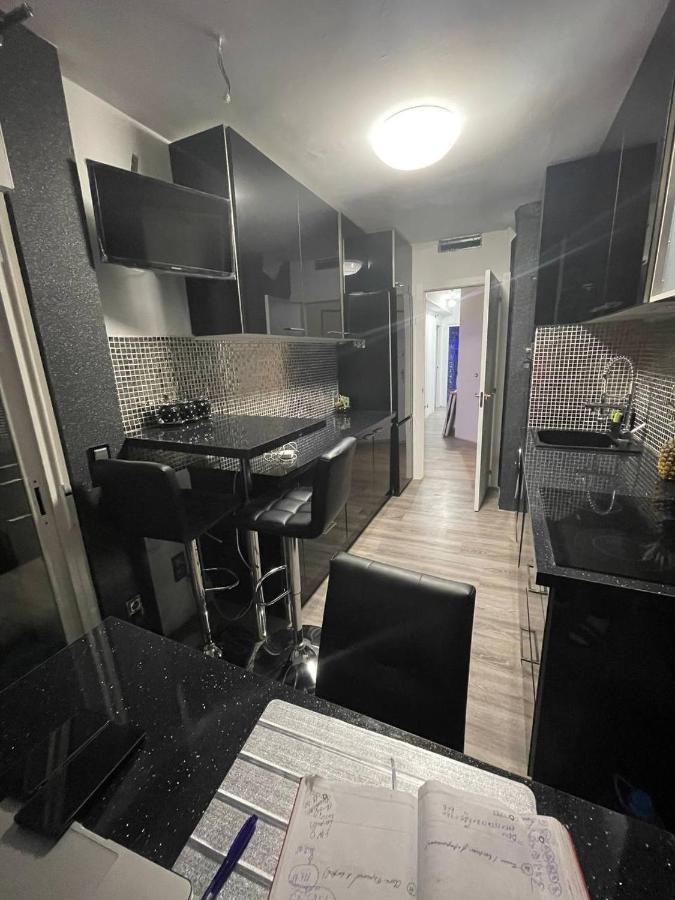 Luxury Room En Мадрид Екстериор снимка