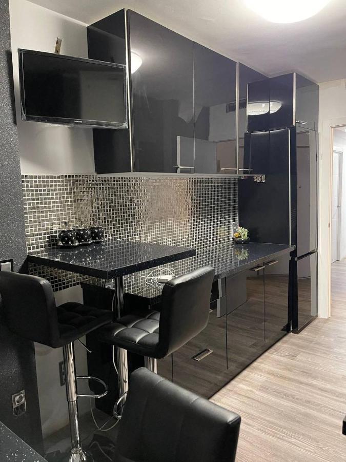 Luxury Room En Мадрид Екстериор снимка