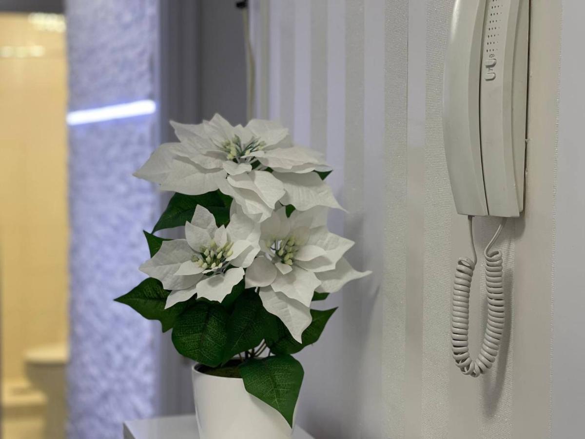 Luxury Room En Мадрид Екстериор снимка