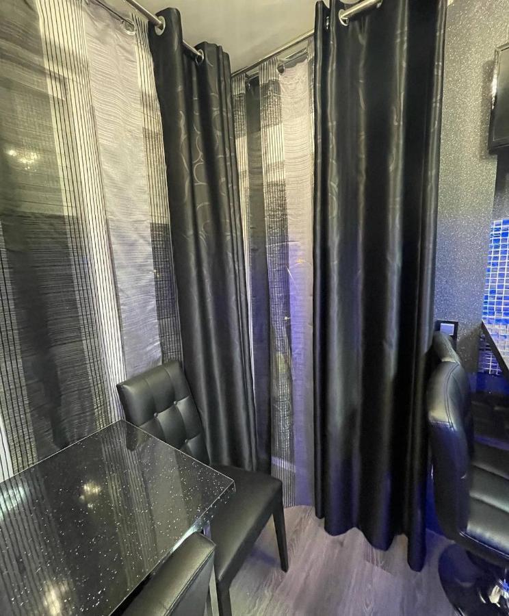 Luxury Room En Мадрид Екстериор снимка